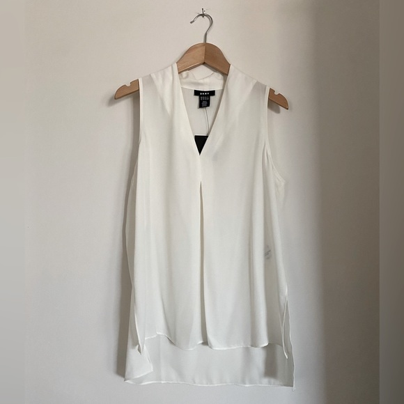 NEW Donna Karan beautiful and delicate blouse. Off white. A must in a closet. - Picture 2 of 7